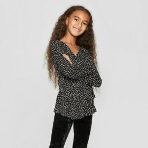 Art Class Girls Black & White Polka-Dot Long Sleeve Surplice Neck Pullover Sz L